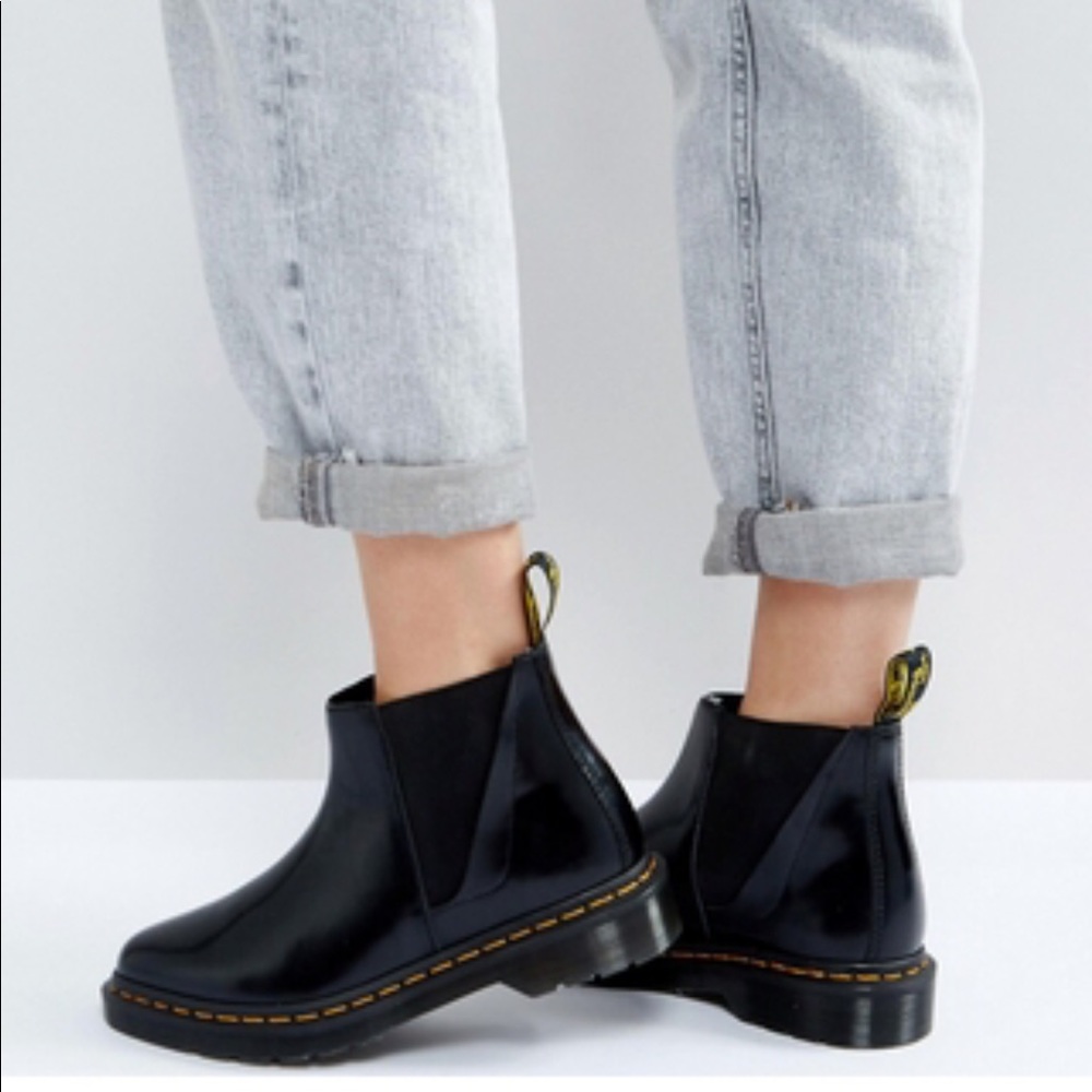 dr. martens bianca smooth chelsea boot